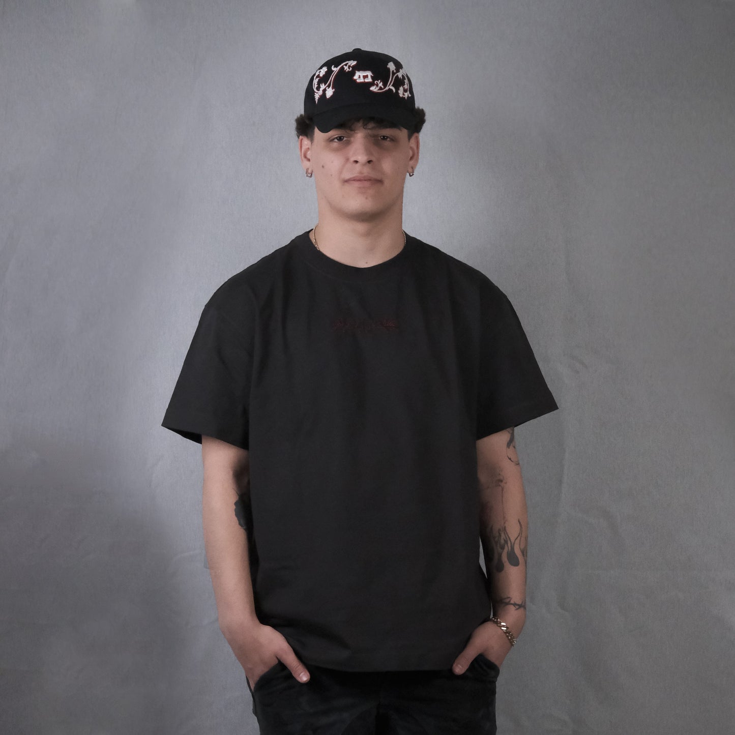 Black Tee Logo